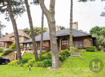 Casa · 250m² · 4 Ambientes · Casa en Venta Pinamar Norte