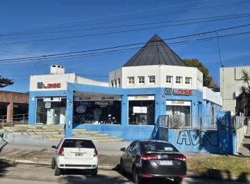 Local comercial · 484m² · Excelente Local Sobre Av Constitución