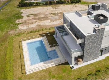 Casa de 6 ambientes, Ezeiza · Casa en Venta en La Providencia Resort & Country Club