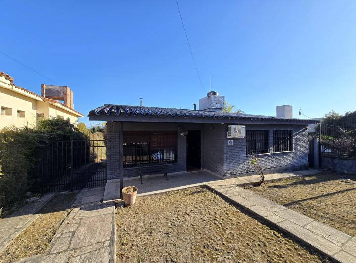 Casa · 170m² · 5 Ambientes · 2 Cocheras