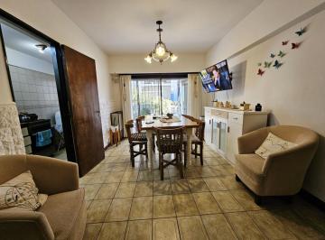Departamento · 68m² · 4 Ambientes · Departamento 4 Ambientes Al Frente con Patio Apto Credito