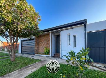 Casa de 4 ambientes, Posadas · Atencion, Hermosa Casa en Venta, Itaembe Guazu, Posadas.
