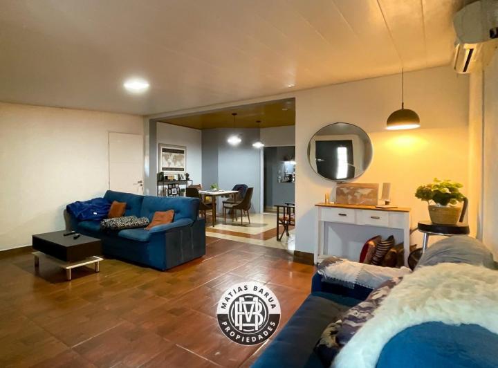 Casa · 80m² · 4 Ambientes · 1 Cochera