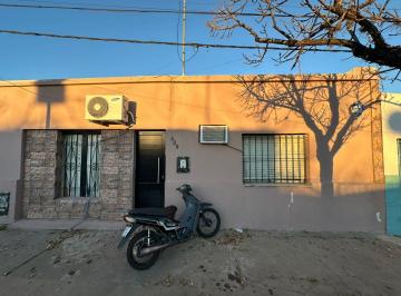 Casa · 94m² · 3 Ambientes · Casa en Barrio Fátima