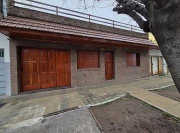 general-san-martin-billinghurst-alquiler-casa-3-ambientes · Casa 3 Amb Planta Baja con Garage San Martin