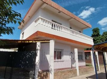 Casa · 182m² · 4 Ambientes · 2 Cocheras · Venta en Bloque Ideal Inversion