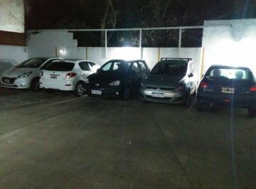 Garage , La Plata · Cochera Descubierta en Edificio de Calle 6 E/ 65 y 66 – ¡Sin Expensas!
