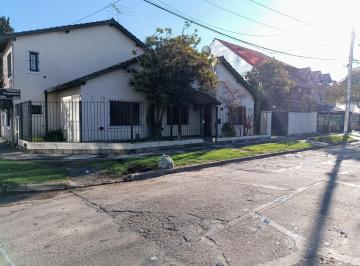 PH · 82m² · 4 Ambientes · 2 Cocheras · Casa en PH con Jardín Quincho Cochera 2 Dorm.