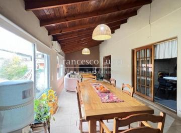 Casa · 200m² · 3 Ambientes · 1 Cochera · Casa en Venta 3 Ambientes Villa Tesei