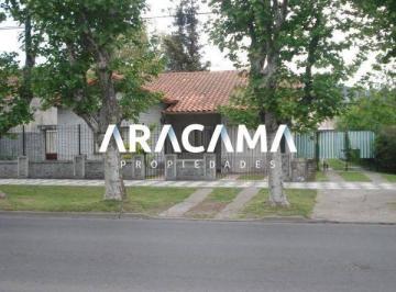 RRA-RRA-1836_2 · Casa en Venta en Monte Grande - Esteban Echeverria