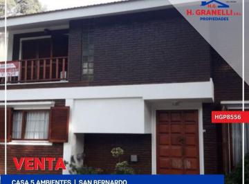 HGP-HGP-8556_2 · Casa 5 Ambientes. | Andrade Al 400