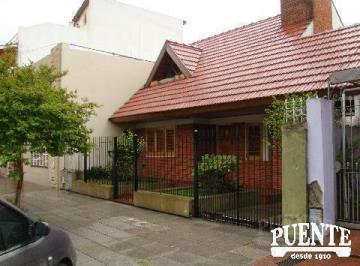 Terreno · 247m² · 3 Ambientes · 4 Cocheras · Casa en Venta en Banfield