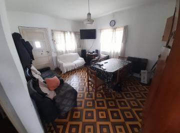 Casa · 293m² · 7 Ambientes · 5 Cocheras · Propiedad en Block a La Venta