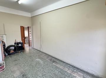 Casa en Venta de 6 ambientes Lanús Oeste · Vivienda Multifamiliar!
