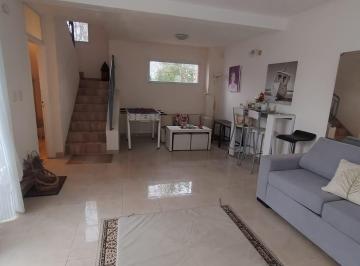 Casa · 110m² · 2 Ambientes · Casa en Venta - 2 Dorm. 1 Baño - Punta Lara