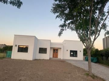 Casa · 180m² · 5 Ambientes · 3 Cocheras · Casa - San Matías Altos de Maschwitz