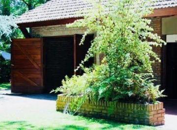 Casa · 274m² · 5 Ambientes · 2 Cocheras · Casa en Venta de 5 Ambientes - Ceibo Al 900 - Carilo