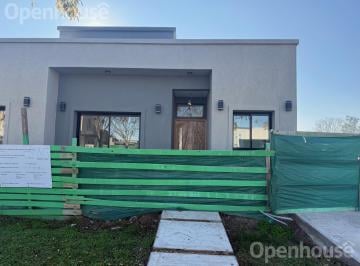 Casa · 143m² · 5 Ambientes · Venta Casa en San Pablo. Super Recomendable!