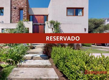 Casa · 357m² · 9 Ambientes · 3 Cocheras · Venta Casa 4 Dorm. (2 Suites) Laguna del Sol, Tigre