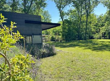 Casa · 80m² · 2 Ambientes · ¡Descubre La Casa de Tus Sueños! La Araucaria| Lobos