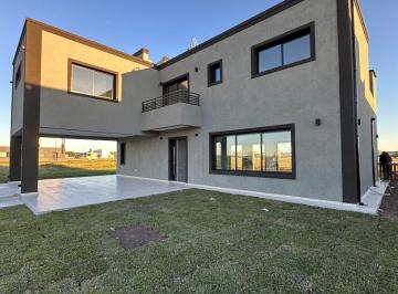 Casa de 4 ambientes, Presidente Perón · Casa en Venta a Estrenar en El Rebenque Canning