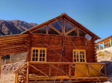 Casa · 220m² · 4 Ambientes · 1 Cochera · Cabañas en Venta Potrerillos, Lujan de Cuyo