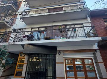 Departamento de 2 ambientes, Villa del Parque · Melincue 3100 - Departamento de 2 Ambientes Contra Frente 46 m² con Balcon