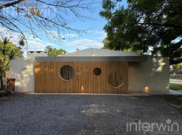 Casa · 160m² · 5 Ambientes · 4 Cocheras · Casa - 5 Amb - Cochera - Mapuche Country Club - Pilar - Venta