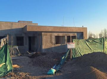 Casa · 149m² · 5 Ambientes · 2 Cocheras · Venta Casa 3 Dor. Barrio Milcayac 2 Maipu