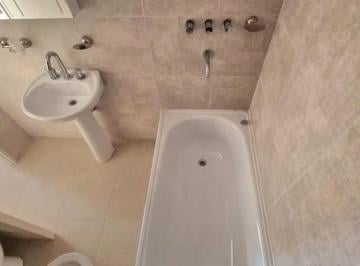 Departamento · 60m² · 3 Ambientes · Departamento de 2 Dormi - Edificio Pilay - 4 de Enero 3700
