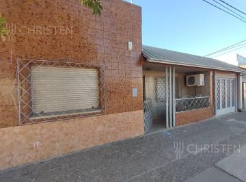 Larrea 5072 · Casa en Venta Zona Comercial a Cien m de Av Blas Parera