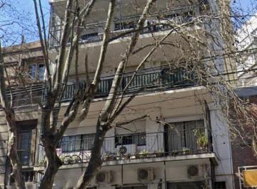 Departamento de 2 ambientes, Villa Ortuzar · 2 Amb - 2 Patios - Coc/sep - Dorm C/plac - Bño Comp. Excelente Ubicacion
