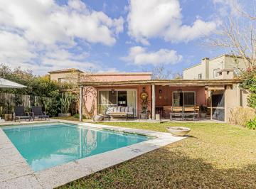 Casa · 111m² · 5 Ambientes · 2 Cocheras · Casa en Venta en Barrio Atardecer, Rincon de Milberg, Tigre