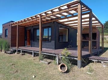 Casa · 90m² · 4 Ambientes · 2 Cocheras · Moderna Casa en Sierras de Los Padres