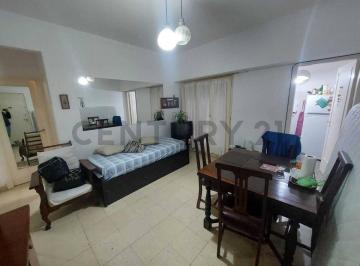 Departamento · 37m² · 2 Ambientes · Venta Departamento Dos Ambientes C/patio. Zona Centro