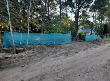 Terreno · 1086m² · Lote en Venta en Carilo