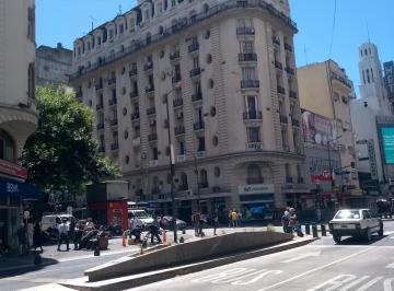 Departamento de 4 ambientes, San Nicolás · Departamento 4 Ambientes,2 P. Ascensor, Corrientes Al 1300. Caba. Apto Crédito.