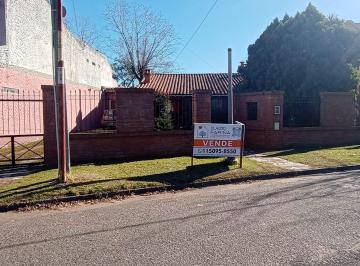 Casa de 5 ambientes, La Matanza · Chalet en Venta de 5 Ambientes Circ. 1ra. Secc.1ra - Ciudad Evita