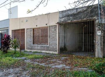 Casa · 110m² · 4 Ambientes · 2 Cocheras · Casa en Venta, Reconquista Santa Fe