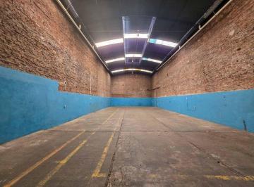 Bodega-Galpón · 330m² · Alquiler Galpón Industrial en Billinghurst