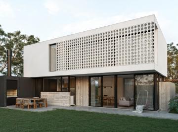 Casa · 148m² · 5 Ambientes · 2 Cocheras · Casa a Estrenar - 3 Dorm. - Barrio Privado Ribera 160 E/ 455 y 467 City Bell