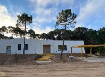 Casa · 180m² · 4 Ambientes · 2 Cocheras · Casa en Venta 4 Ambientes Pinamar Norte