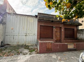 CASA 3 AMBIENTES CON GALPON A REFACCIONAR · Casa 3 Ambientes con Galpon a Refaccionar