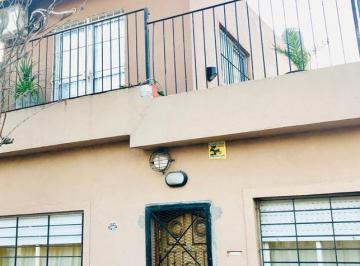 Casa · 110m² · 4 Ambientes · 1 Cochera · Casa PH 4 Ambientes a La Venta en Ituzaingó Norte