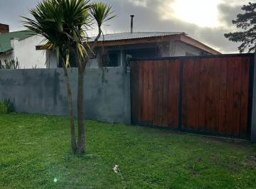 PH de 4 ambientes, Atlántida · Chalet PH - Barrio Atlantida