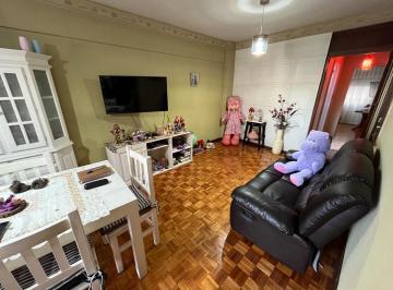 Departamento · 50m² · 3 Ambientes · 1 Cochera · Venta Almagro con Cochera Apto Credito Bancario