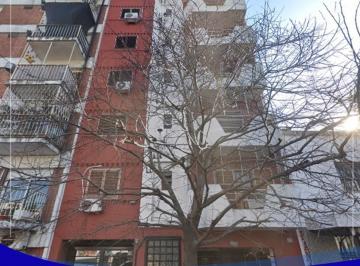 Departamento de 2 ambientes, Floresta · Departamento con Cochera en Alquiler en Floresta