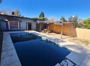 Casa · 60m² · 2 Ambientes · 3 Cocheras · Venta Casa Pileta Lote 300 m Jose C Paz