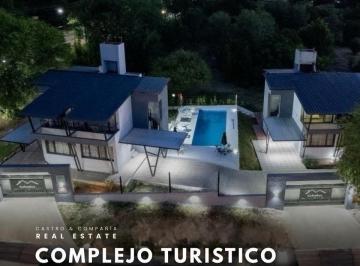 Hotel · 400m² · 10 Ambientes · 4 Cocheras · Venta Moderno Complejo Equipado en San Antonio de Arredondo con Pileta a m de Ruta 14