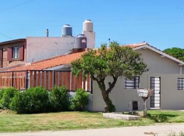 Departamento de 6 ambientes, Miramar · Miramar. Venta o Permuta de Dos Departamentos Tres Ambientes en Excelente Estado